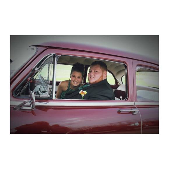 Meet your Posher, Tiffany - Picture 1 of 1